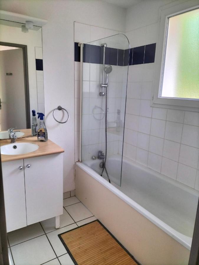 T2 Avec Piscine-Le Family 67 Apartman Pierrefiche  Kültér fotó