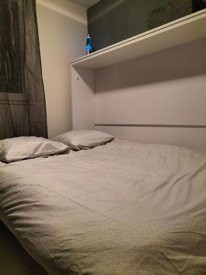 T2 Avec Piscine-Le Family 67 Apartman Pierrefiche  Kültér fotó