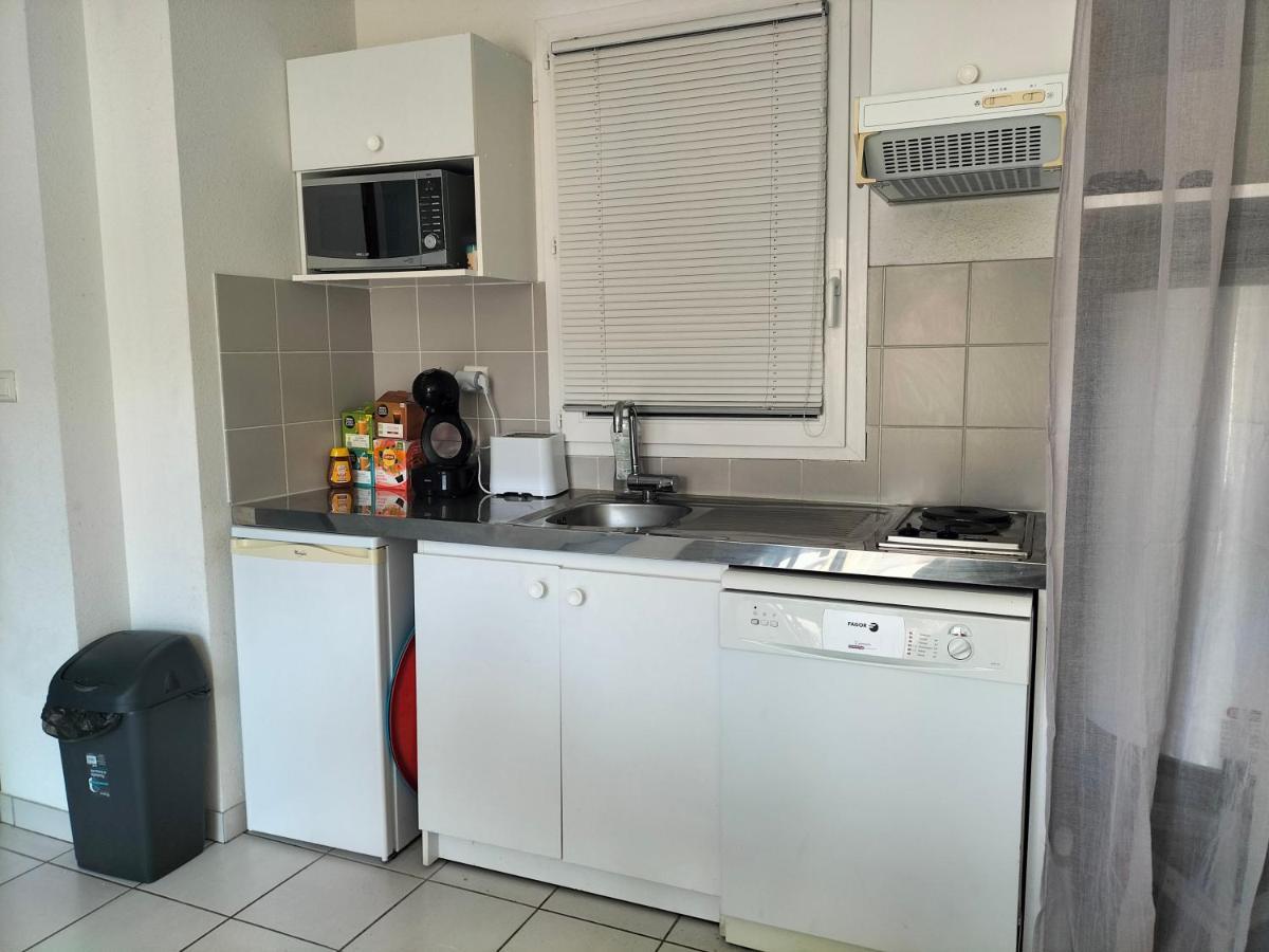 T2 Avec Piscine-Le Family 67 Apartman Pierrefiche  Kültér fotó