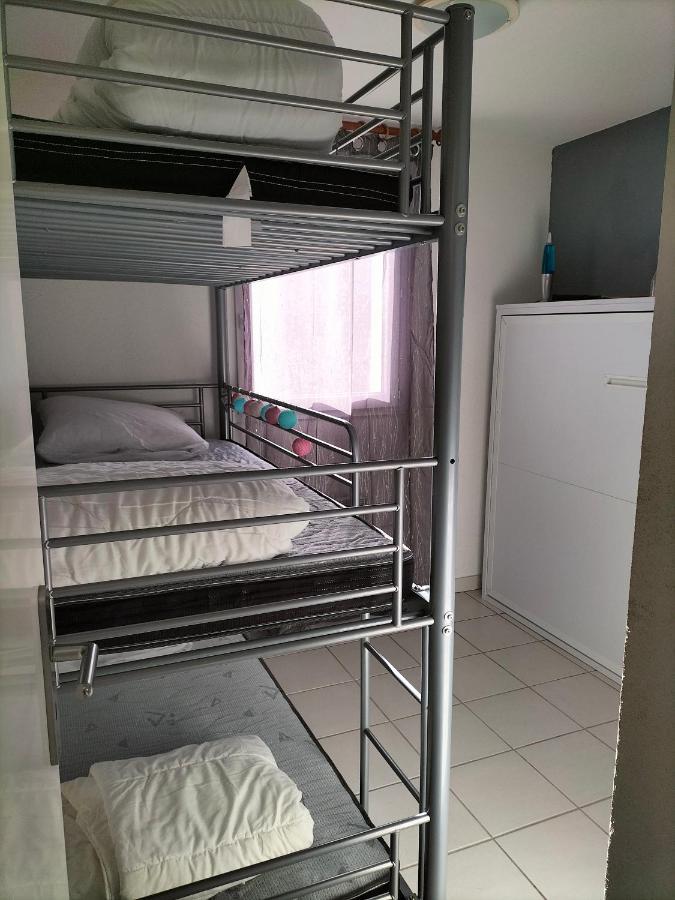 T2 Avec Piscine-Le Family 67 Apartman Pierrefiche  Kültér fotó